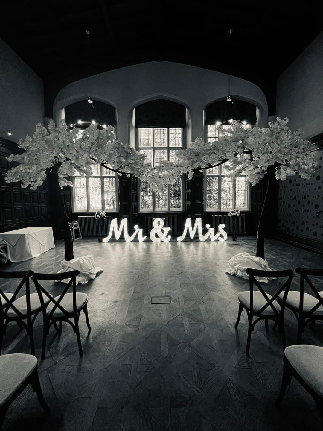 Mr & Mrs